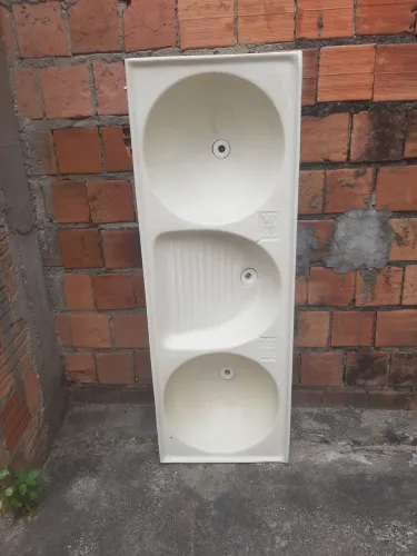 Pia de 3 cubas, valor, 250 reais, sem frete