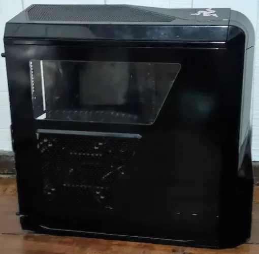 Gabinete Gamer Full Tower NZXT Phantom 410