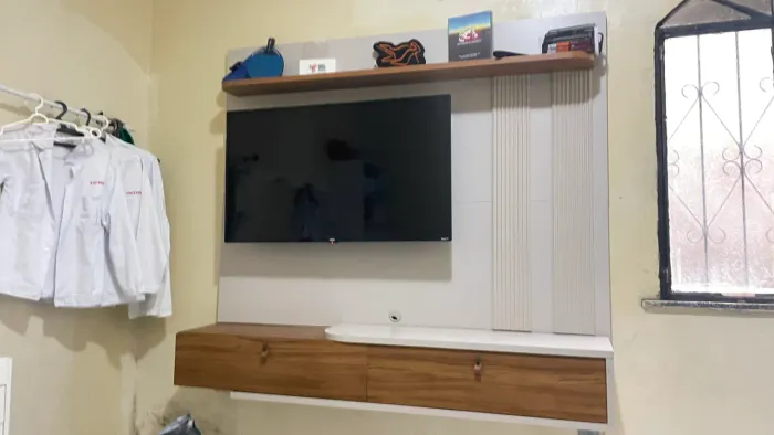 Vendo Painel de TV Novo