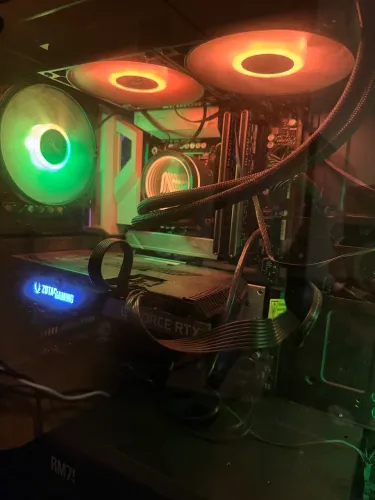 PC gamer - Intel core i5 10600KF - RTX 3070 - 16gb RAM