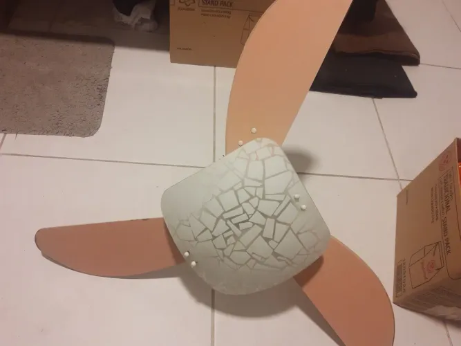 Vendo 2 ventiladores de teto em bom estado