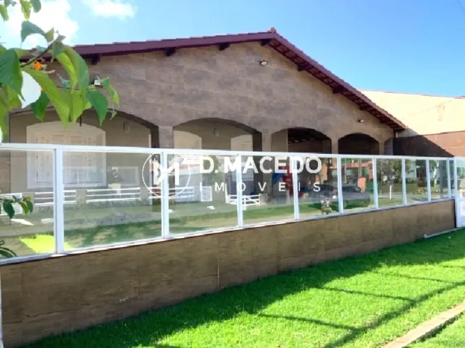 Casa para alugar em Condominio Lagoinha de 222.00m² com 4 Quartos, 2 Suites e 3 Garagens