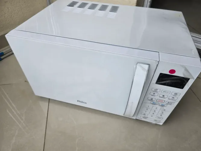Micro-ondas philco PM026 com capacidade 26L