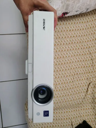 Vendo datashow Sony.