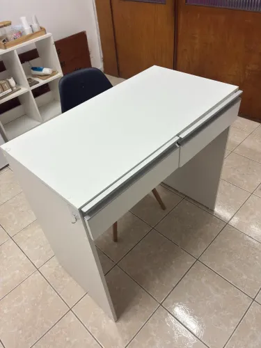 Mesa manicure nova