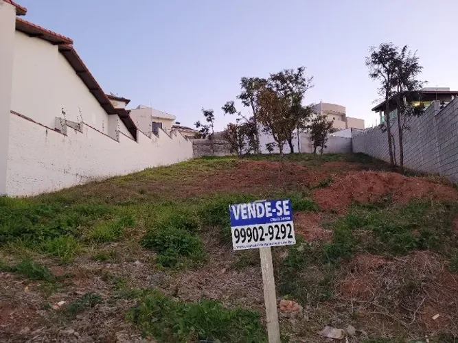 Lote no Bairro Pousada dos Campos