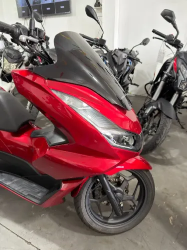 PCX 160 DLX(GONCALO MOTOS)já emplacada e transferida!