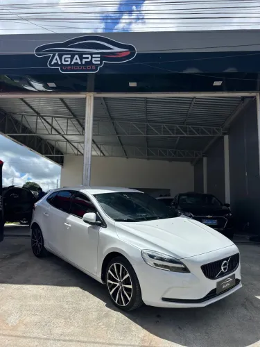 Volvo V40 T-4 Momentum 2.0 Aut. 2018