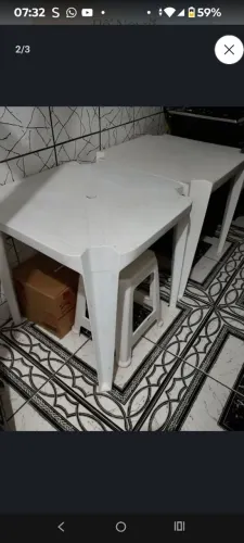 Oportunidade 2 mesas plásticas