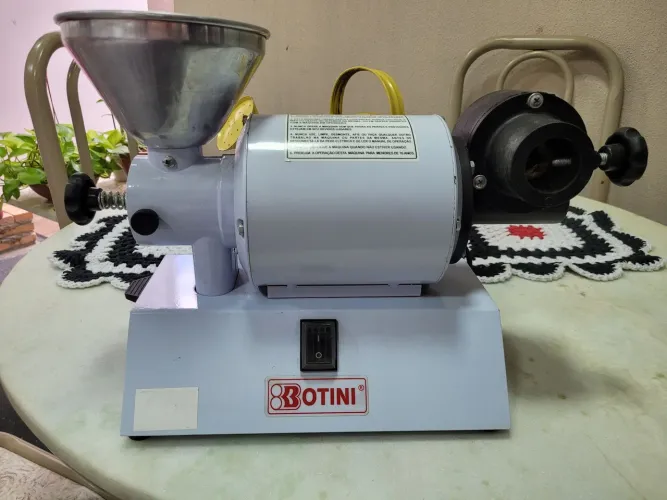 Moedor de carne Botini