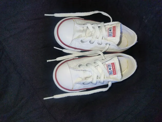 ALL Star infantil branco ?