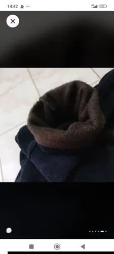 Calça feminina preta de veludo Amore Victória tamanho 40