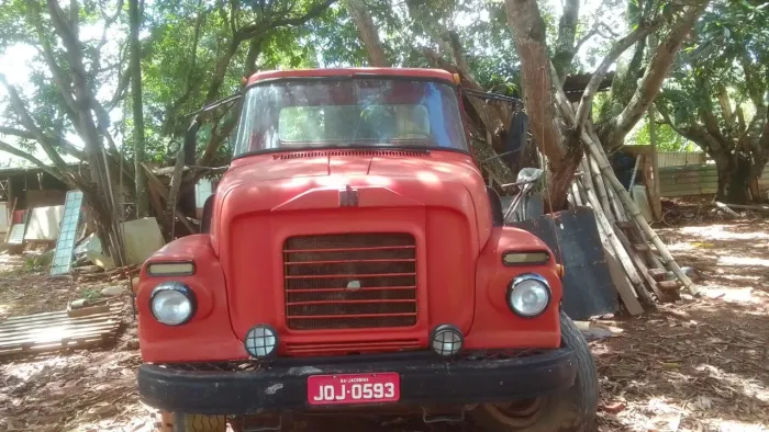 Caminhão internacional ano 1961 já todo mercedes