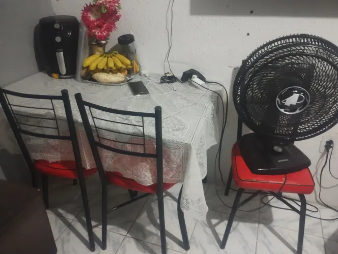 CADEIRAS USADAS 3 UNIDADES