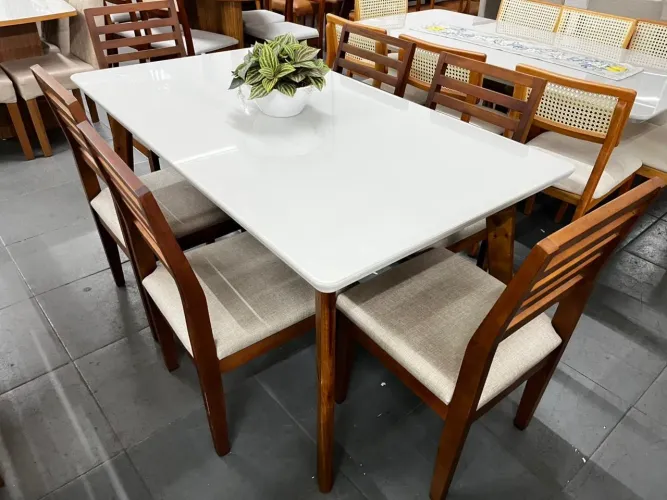 Mesa a pronta entrega 