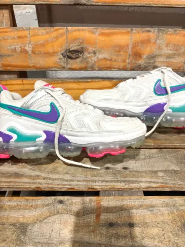 Tênis Nike VaporMax Evo - usado poucas vezes