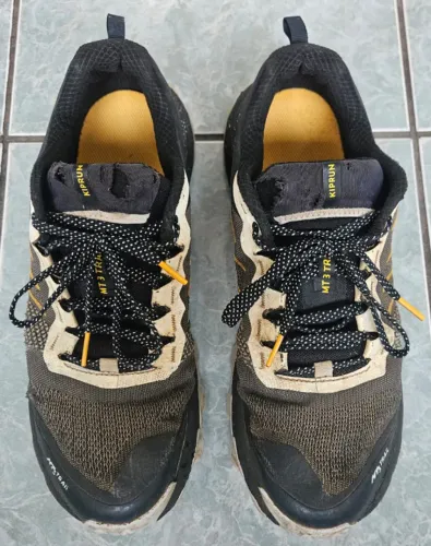 Tenis de Corrida de Orientação, de Trilha, Kiprun MT3 Trail comprado na Decathlon, tam. 42