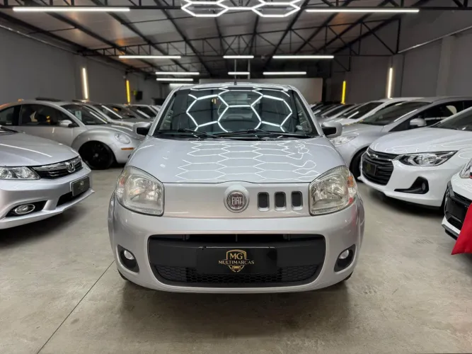 Fiat Uno Vivace Celeb. 1.0 EVO F.flex 8V 5P 2013