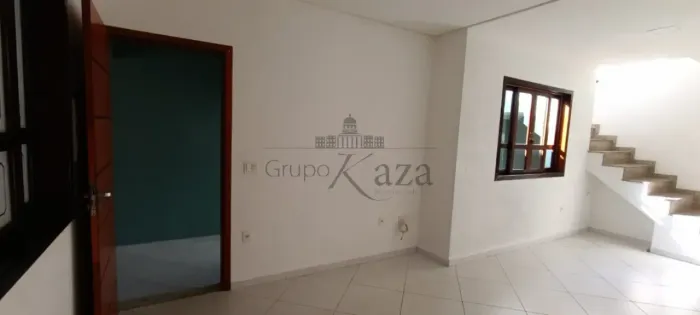 Oportunidade - Casa Sobrado - Jardim Satélite - 4 Dormitórios - 136m².