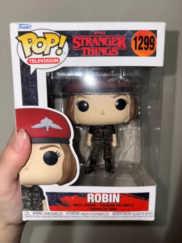 funko pop robin 1299 - stranger things