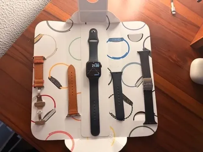 Relógio Apple Watch Series 7 (45mm) - Impecável!