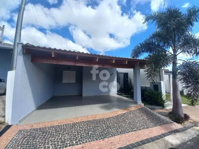 Casa em condomínio