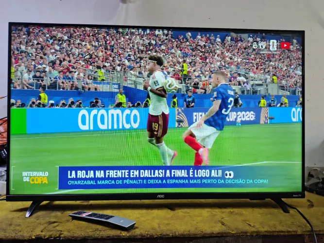tu v AOC 43 semi nova completa
