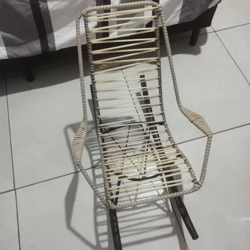 Cadeira de balanço infantil 