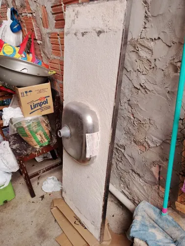 pia de inox 1,50 cm ja concretado atras dela