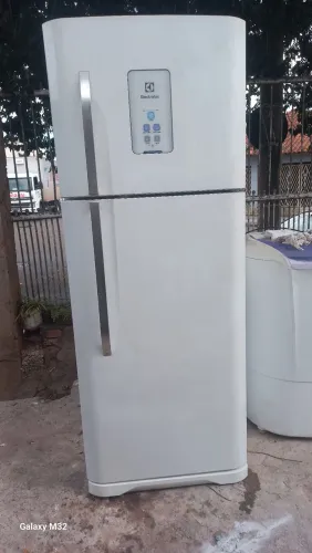 Geladera eletrolux DF 51 430 Ltrs froos free