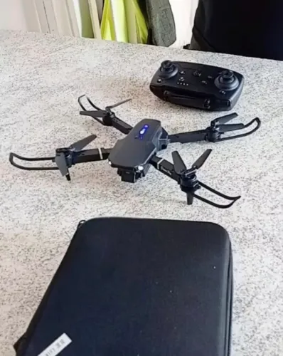 Vendo drone A15 pro, novo usado apenas uma vez!