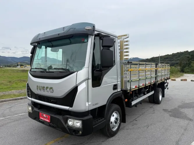 TECTOR 11-190 CARROCERIA