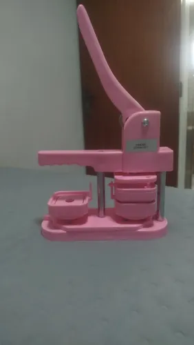 Máquina de fazer botões ou foto imã de geladeira foto