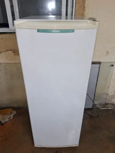 FREEZER VERTICAL CONSUL CVU18 - 121 LITROS 