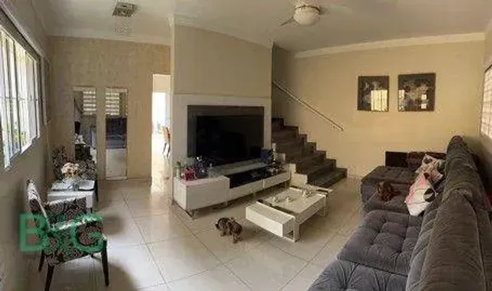 Sobrado para alugar, 133 m² por R$ 6.415,21/mês - Tatuapé - São Paulo/SP