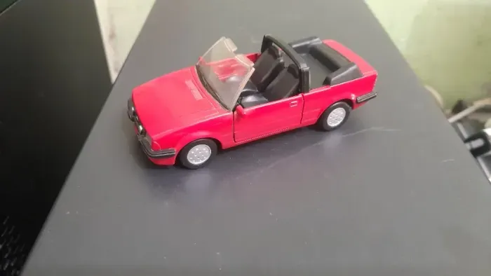 Miniatura Ford Escort Xr3i Conversível
