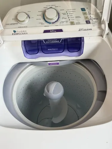 Máquina de Lavar Electrolux 8,5kg Jet&Clean Turbo Economia