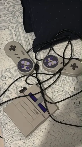 Mini Super Nintendo Retrô com 2 Controles - Pronto para Jogar