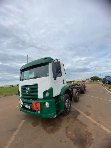 VW Constellation 24.280 Bi-Truck (8x2) Ano 2015 - No Chassi