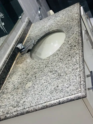 Vendo pia de granito e Cuba de banheiro 1.26x52