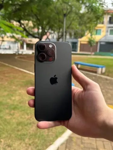 iPhone 16 Pro Max 256gb ? Leia a Descrição