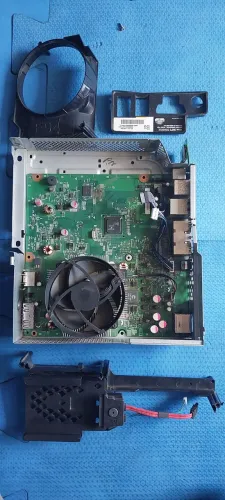 Xbox360 placa. estarei enviando tudo que está na foto. Funciona.Telefone *zap