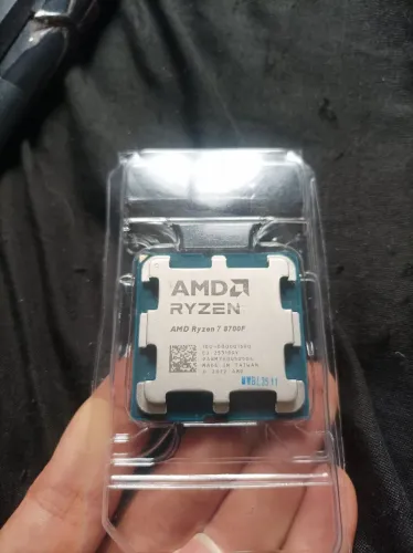 cpu ryzen 7 8700f perfeito envio olx pay Amd 7 8700f pode retirar pessoalmente tambem