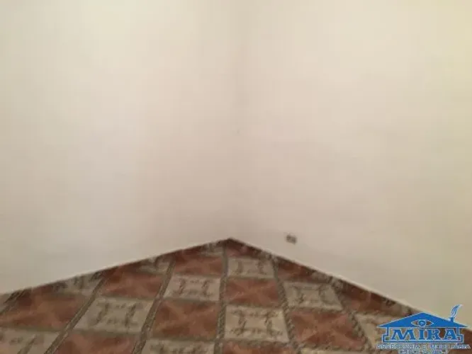 CASA TERREA - 1 DORMITORIO