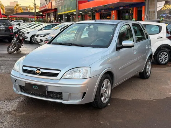 Chevrolet Corsa Hat. Maxx 1.4 8V Econoflex 5P 2011