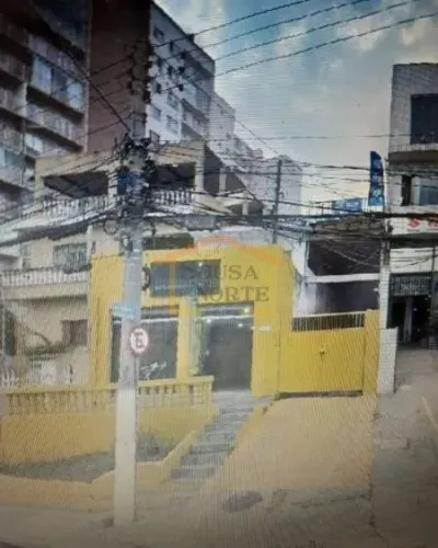 Ponto Comercial, com 330m². Casa Verde