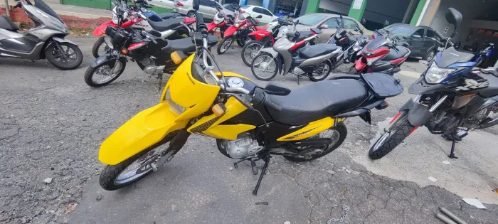 HONDA NXR BROS 150 AMARELA 2009 Shalon veículos Cariacica 