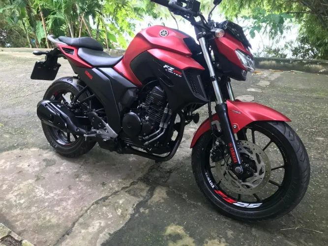 Fazer 250
