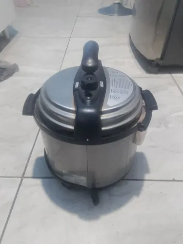 Panela de pressão elétrica