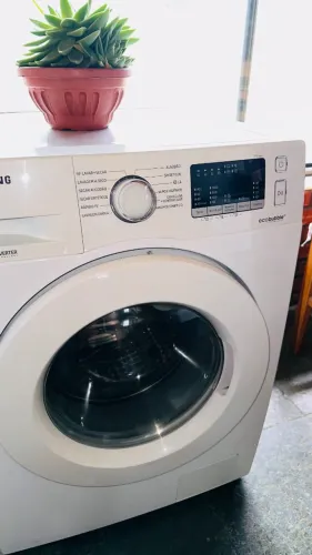 Lava e Seca Samsung EcoBubble 9kg Digital Inverter - Excelente Estado